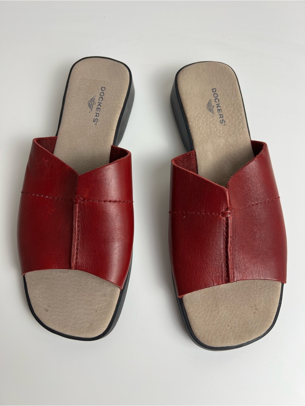 Dockers Red Leather Slide Sandals Womens 8.5 Wide Comfort Mule Slip On Travel